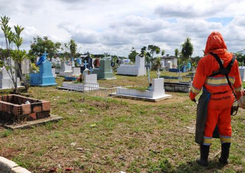 Cemitérios de Manaus estão prontos para visitação de 500 mil pessoas